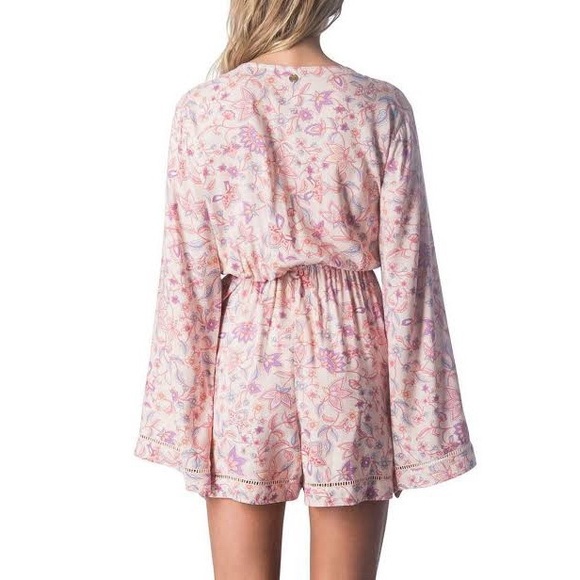 ⛔️Sold⛔️Rip Curl Pink Floral Tie Front Bella Romper AU8 - Picture 6 of 13